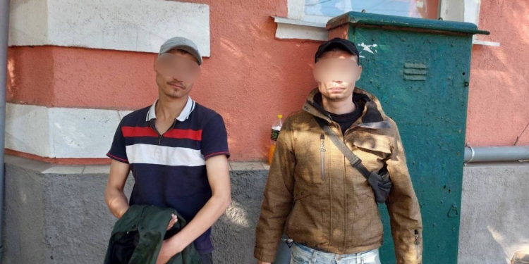 У Миколаєві обласна варта знов «зустріла» шукачів наркотичних закладок – тепер вони перевиховуються працею на блокпостах