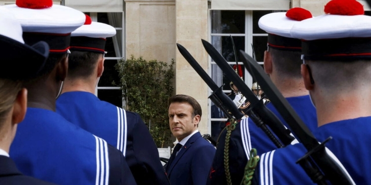 Мы должны «помочь демократии и мужеству восторжествовать»: на инаугурации Макрон говорил о войне в Украине