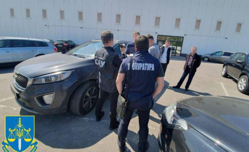 У Львові затримали 2 покидьків - розкрадали допомогу для військових (ФОТО) 13