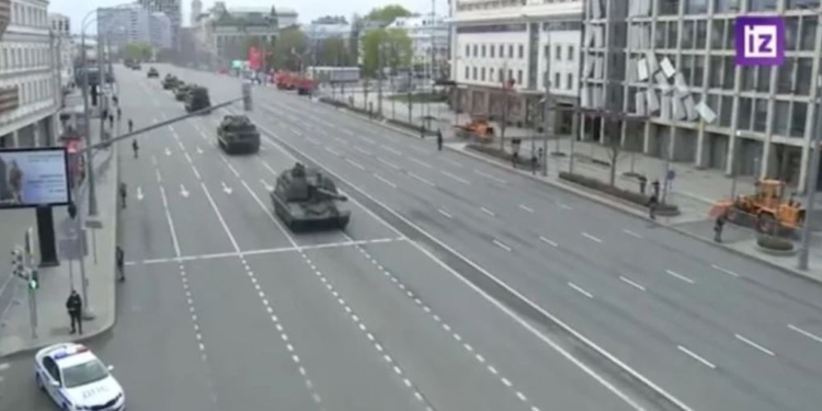 На росТВ показали военный парад в фейковом Мелитополе (ФОТО)