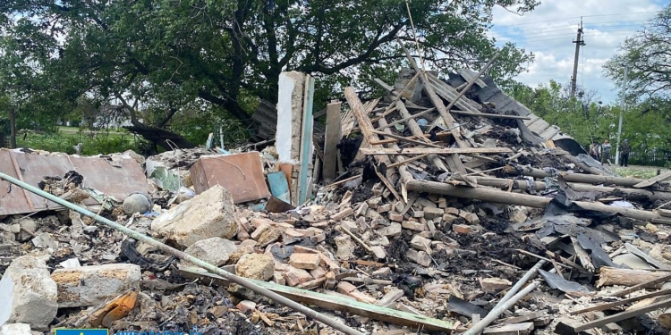 Внаслідок обстрілів окупантами двох сіл на Миколаївщині загинуло двоє людей і ще двоє поранені (ФОТО)