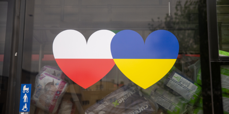 Сьогодні до Миколаєва з Варшави вирушили 5 автобусів – їх подарувала столиця Польщі нашому місту (ФОТО)