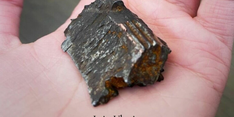 Анжелина Джоли показала особую “игрушку”, которой играла девочка во Львове