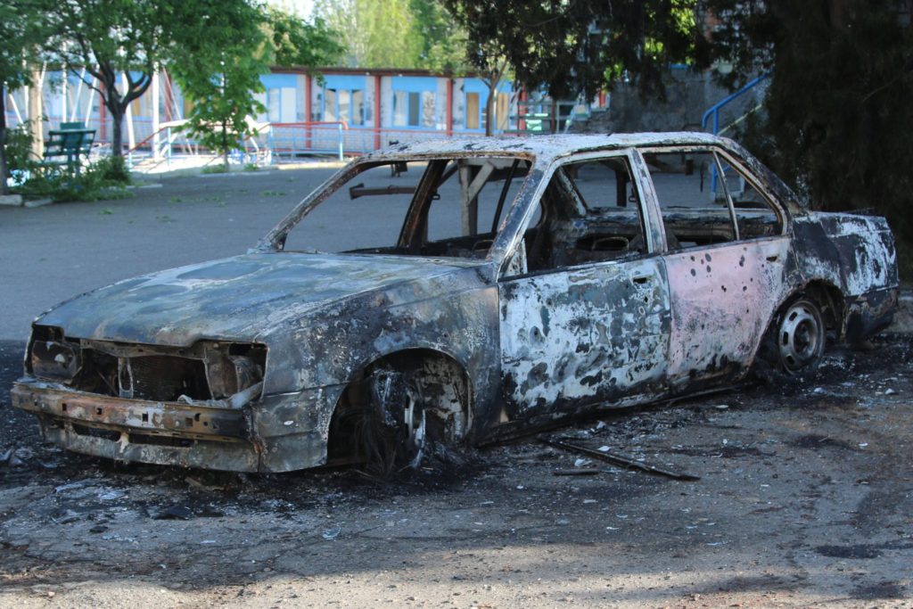 Кількість загиблих внаслідок нічного обстрілу Миколаєва «Смерчами» та «Ураганами» збільшилась (ФОТО) 12