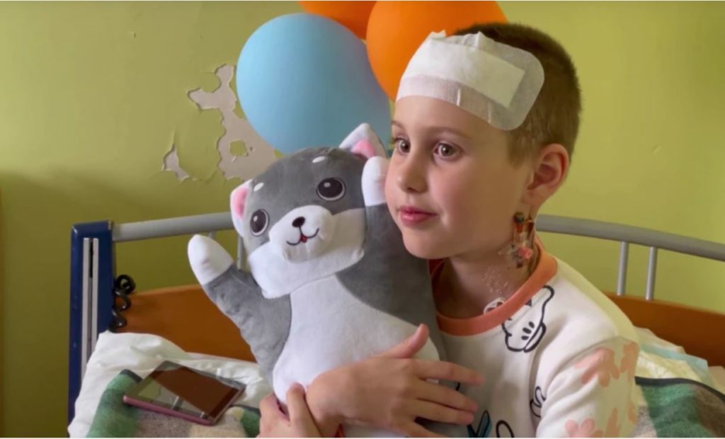 9-летней Софии из Николаева осколок попал в голову и прошел через мозг, Ее прооперировали во Львове (ВИДЕО) 1