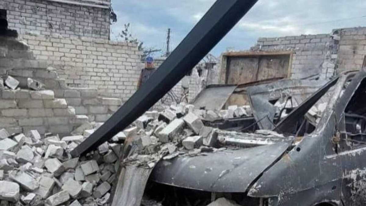  На Луганщине рашисты били по больнице и заводу “Азот”