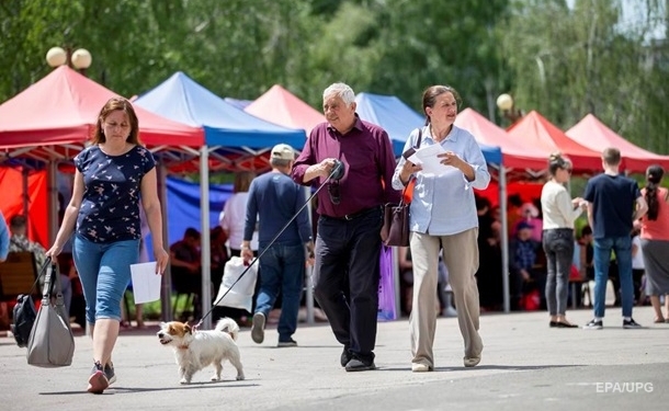 В среднем один украинский беженец вкладывает в экономику страны пребывания  по $400 в месяц – НБУ