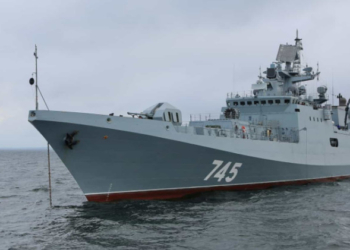 У Змеиного горит российский фрегат. В сводке Генштаба ВСУ сообщили об уничтожении одного корабля