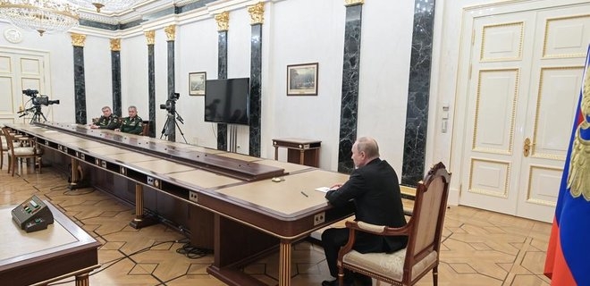 Командующий ЧФ таки отстранен, Герасимов, вероятно, еще на посту, – разведка Британии