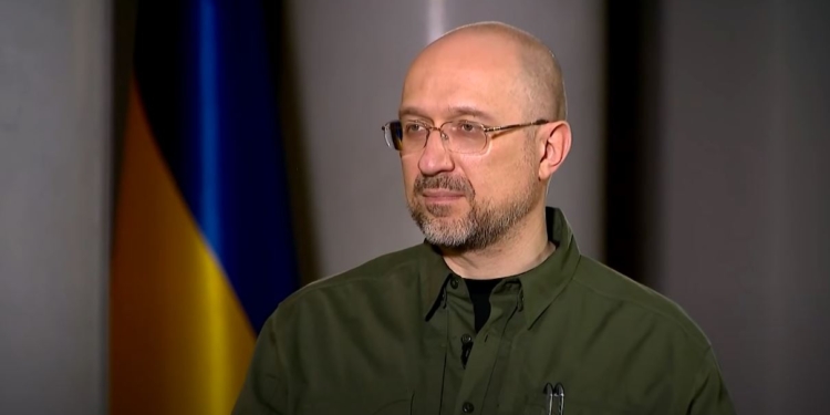 Не до жиру. Шмыгаль заявил, что затраты на деятельность КабМина, ОП и парламента с начала войны сократили (ВИДЕО)