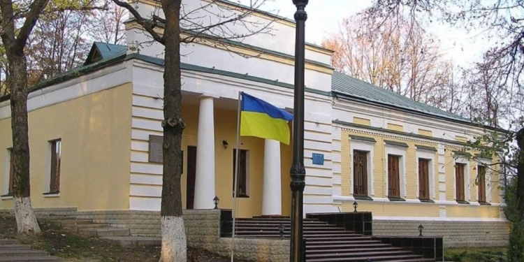 На Харьковщине рашисты уничтожили музей Сковороды (ВИДЕО)