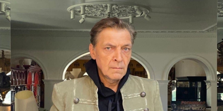 Суд в Москве заочно арестовал Александра Невзорова, поддержавшего Украину