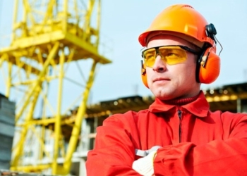 Названы самые востребованные профессии во время войны в Украине