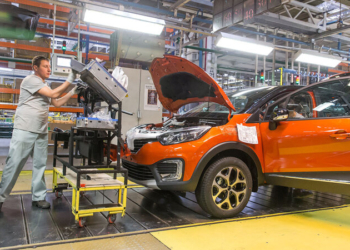«Москвич» из бересты и лыка. Какое будущее ждет российский автопром после ухода Renault (ФОТО)
