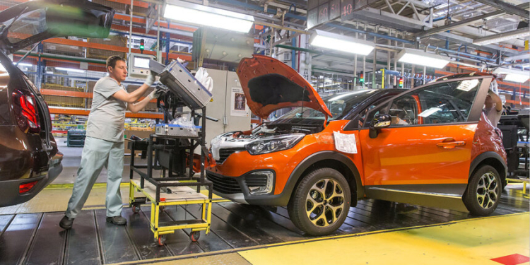 «Москвич» из бересты и лыка. Какое будущее ждет российский автопром после ухода Renault (ФОТО)