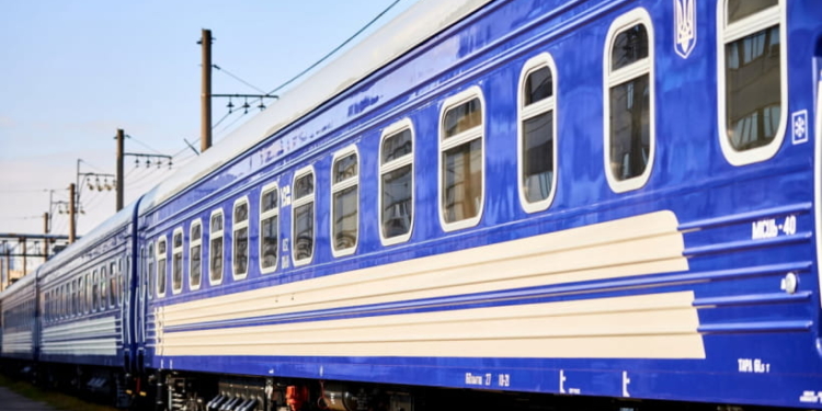 Поезд Киев – Ивано-Франковск официально назван “Стефания Экспресс”