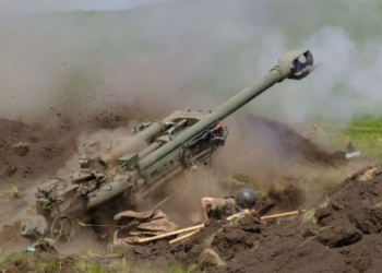 “Максимальная интенсивность боев”: враг штурмует позиции ВСУ одновременно на нескольких направлениях — Минобороны