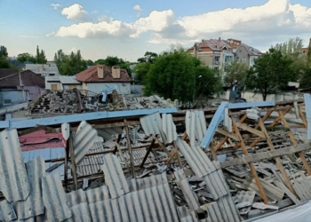 «Ми у себе вдома. Куди нам бігти?»: Як живе Миколаїв під постійними обстрілами окупантів (ФОТО)