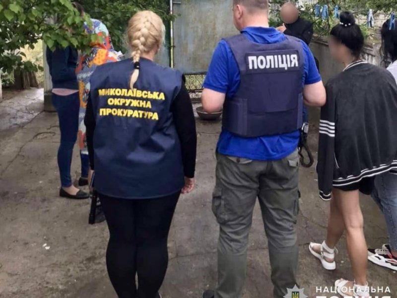У Миколаєві поліцейські викрили 45-річну місцеву мешканку на розповсюдженні метадону (ФОТО)