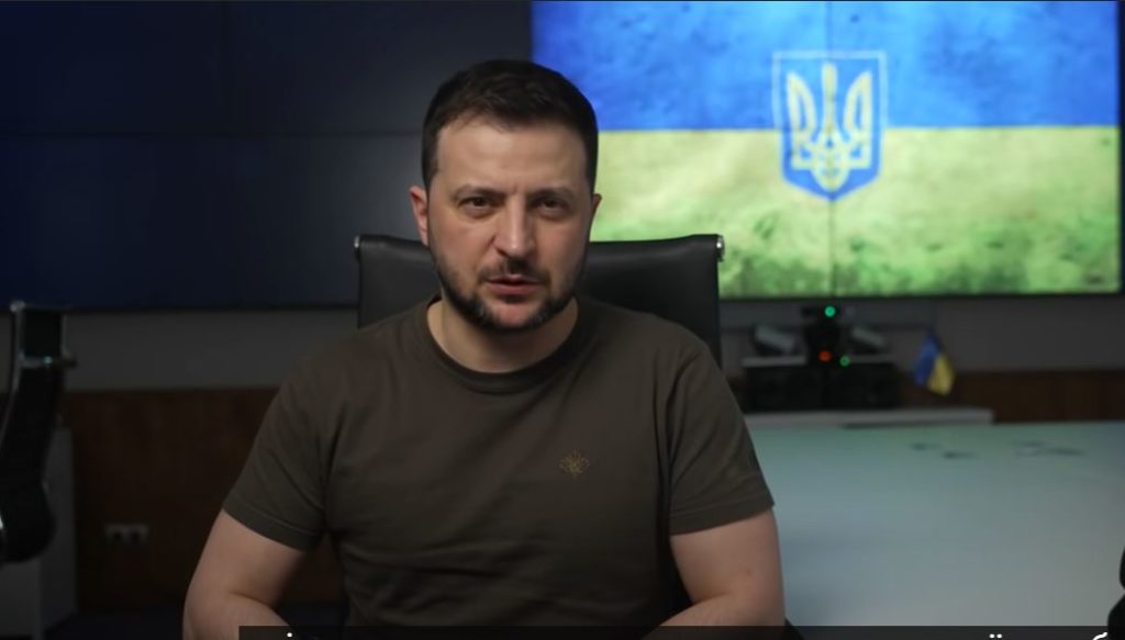 "Украинский флаг вернется всюду, где он должен быть по праву. Вернется вместе с нормальной жизнью", - Зеленский (ВИДЕО) 1