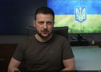 “Украинский флаг вернется всюду, где он должен быть по праву. Вернется вместе с нормальной жизнью”, – Зеленский (ВИДЕО)