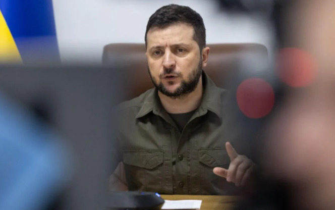 Зеленский ответил на петицию о введении визового режима с рф 7