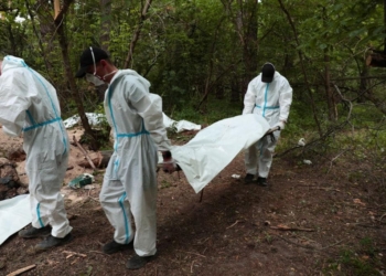 На Київщині знайшли ще одну братську могилу з вбитими росіянами мирними мешканцями (ФОТО)