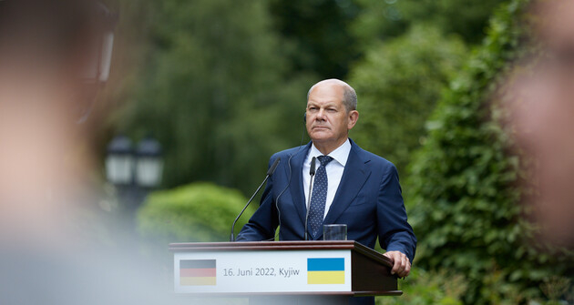 «Тільки Україна вирішує, що їм підходить» – Шольц висловився проти «продиктованого миру»