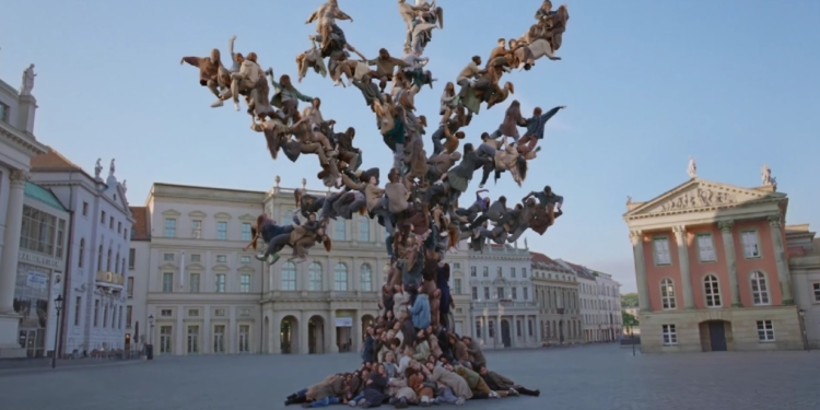 З початку вторгнення з України виїхало 7,7 млн.людей, повернулось – 2,5 млн., – ООН (ВІДЕО)