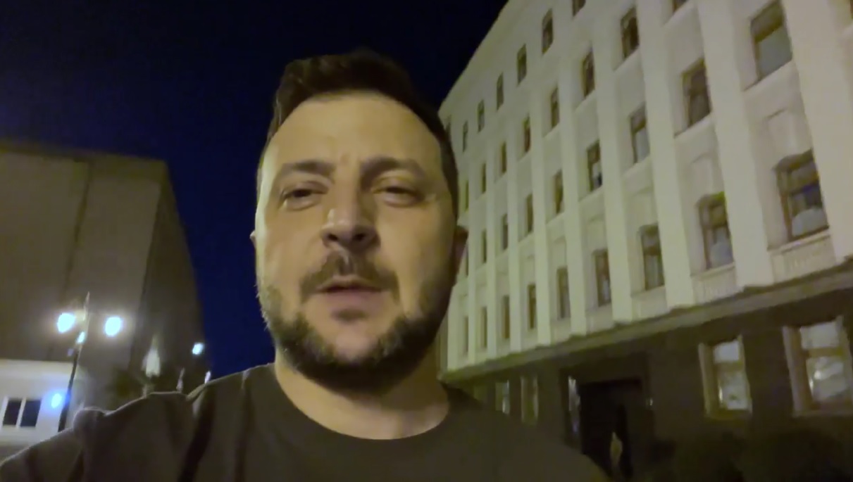 Щодня робимо все, щоб ні в кого не було сумнівів, що Україна заслуговує на кандидатство в Євросоюзі, – звернення Зеленського (ВІДЕО)