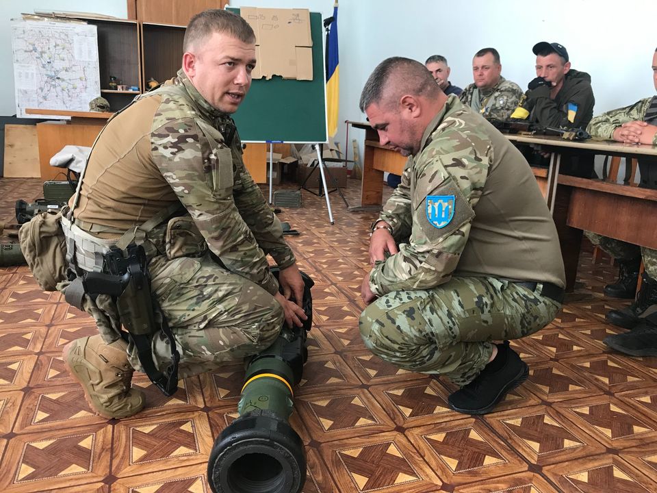 Щоб бути готовими до зустрічі з ворогом: на Миколаївщині добровольці територіальних громад вивчали тактику бою і знайомились з NLAW (ФОТО) 1