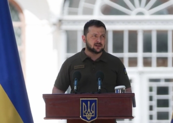 Нова традиція: Володимир Зеленський прийняв вірчі грамоти в послів США, Індії та Молдови у Софії Київській (ВІДЕО)