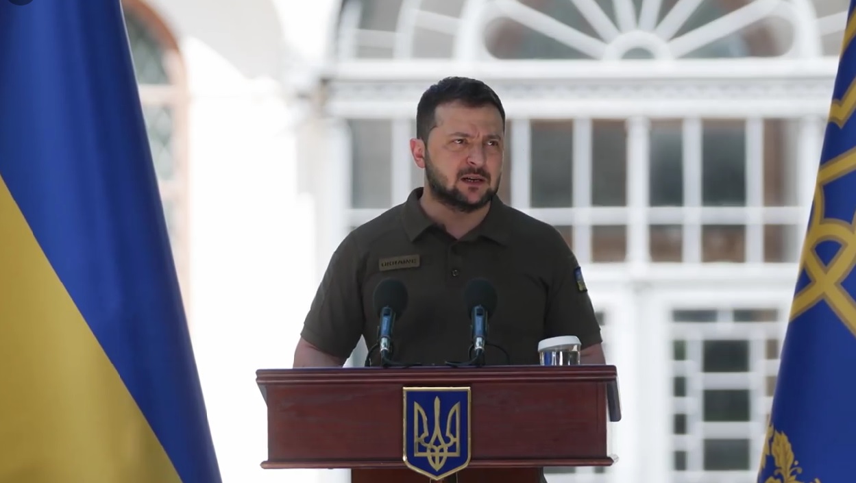 Нова традиція: Володимир Зеленський прийняв вірчі грамоти в послів США, Індії та Молдови у Софії Київській (ВІДЕО)