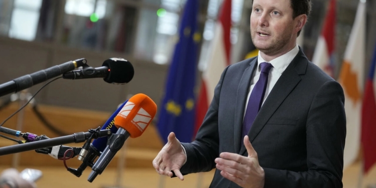 Статус кандидата до ЄС для України: у Франції заявляють, що країни-члени дійшли «повного консенсусу»