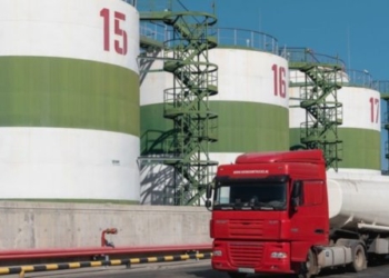Внаслідок російського обстрілу Миколаєва горів термінал Everi