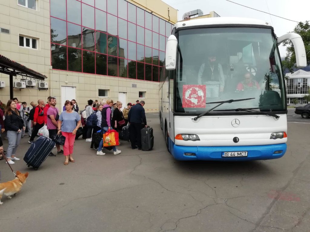 За вчора і сьогодні з Миколаєва евакуювались 237 містян (ФОТО) 1