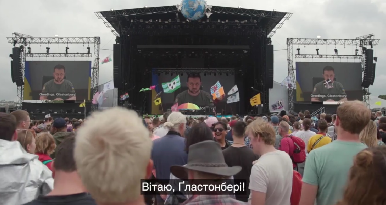 «Доведіть, що свобода завжди перемагає!»: Зеленський звернувся до фестивалю у  Ґластонбері (ВІДЕО)