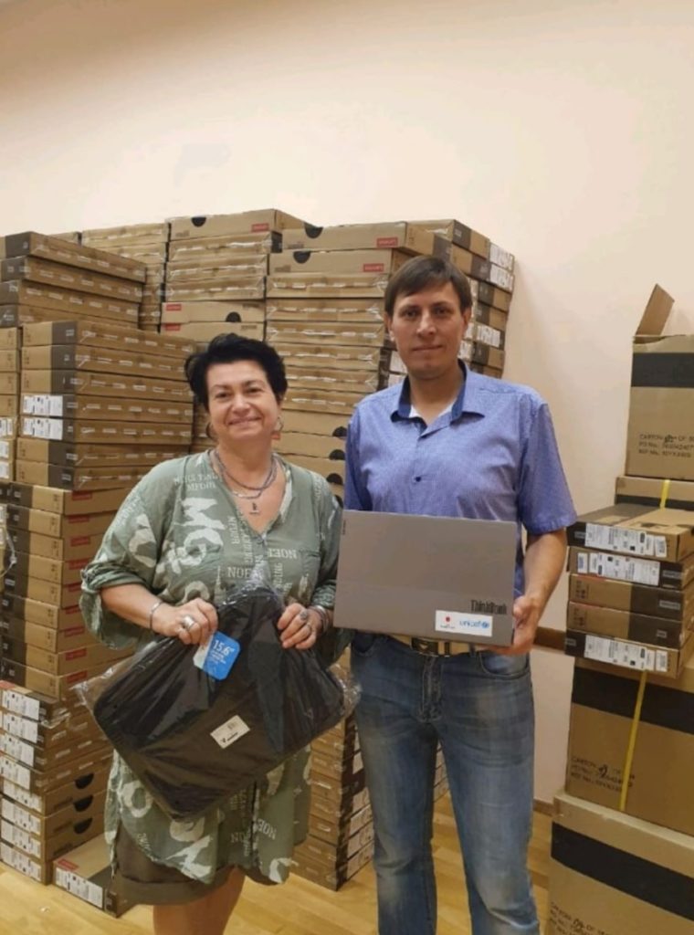 Педагоги Миколаївщини отримали майже 600 ноутбуків від ЮНІСЕФ (ФОТО) 1