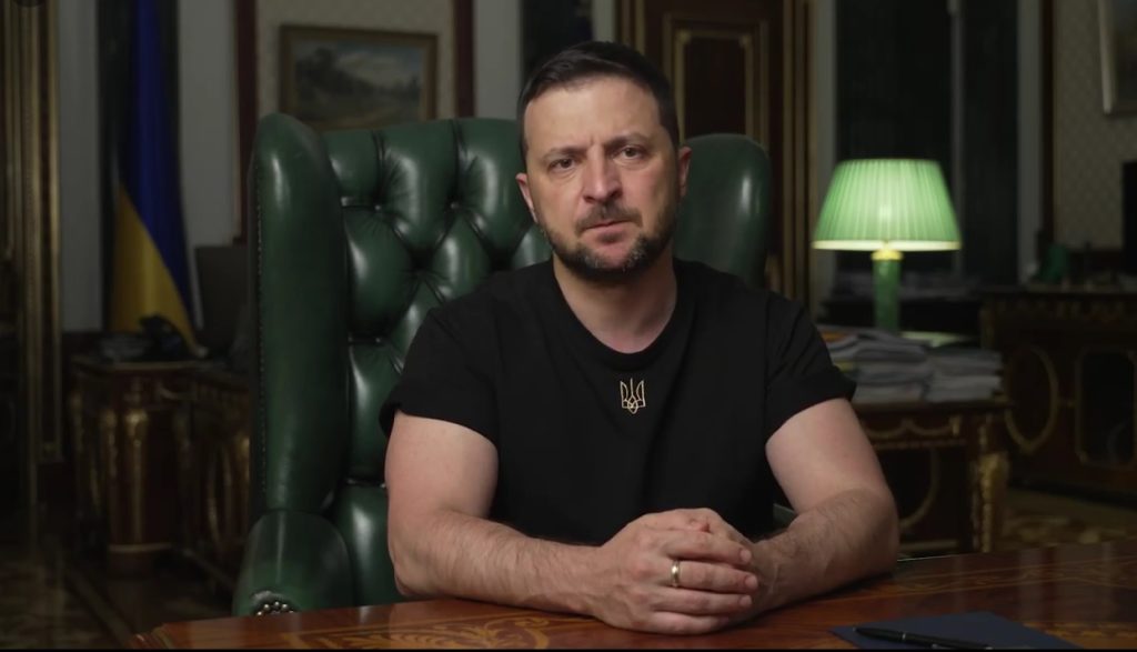 Володимир Зеленський пообіцяв знайти кожного росіянина, хто забезпечує запуск ракет по мирних українцях, і звернувся до білорусів (ВІДЕО) 1