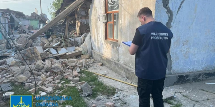 Вчорашні масовані ракетні удари по Миколаєву та Очакову, внаслідок яких загинуло троє, в тому числі 8-річна дівчинка, – розпочато розслідування (ФОТО)
