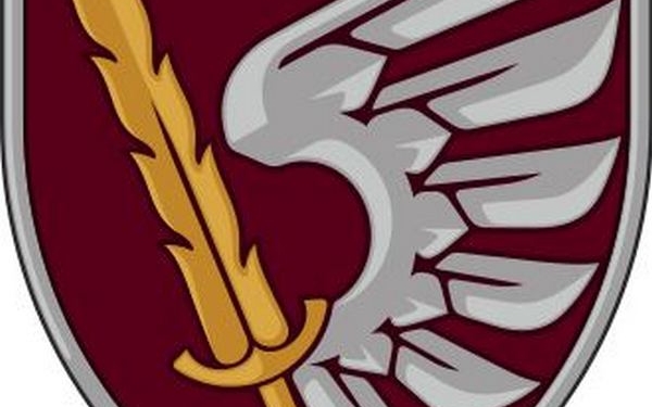 П’ять десантних бригад Президент відзначив почесною відзнакою «За мужність та відвагу». Миколаївську в тому числі