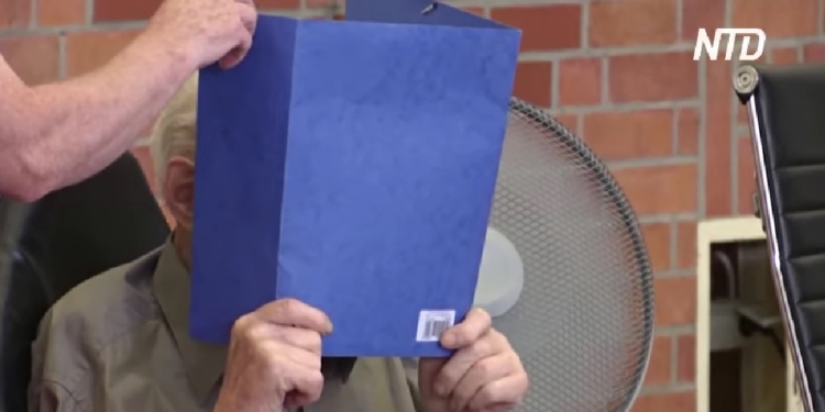 Когда у преступления нет срока давности: в Германии 101-летнего охранника нацистского концлагеря приговорили к тюрьме (ВИДЕО)