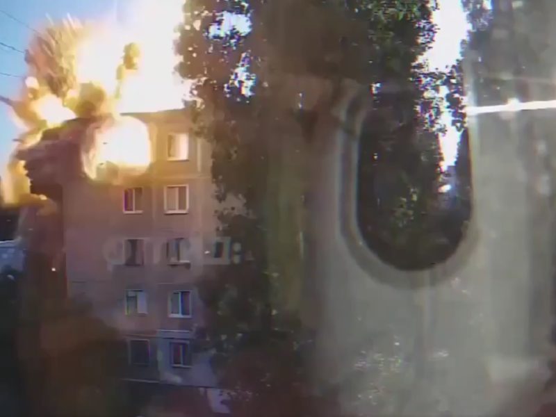 Виталий Ким показал видео момента «прилета» российской ракеты по 5-этажке в Николаеве (ВИДЕО)