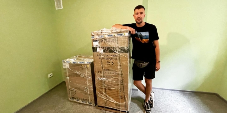 Агенція розвитку Миколаєва показала відремонтовану кімнату для переселенців в одному з прихистків (ФОТО)