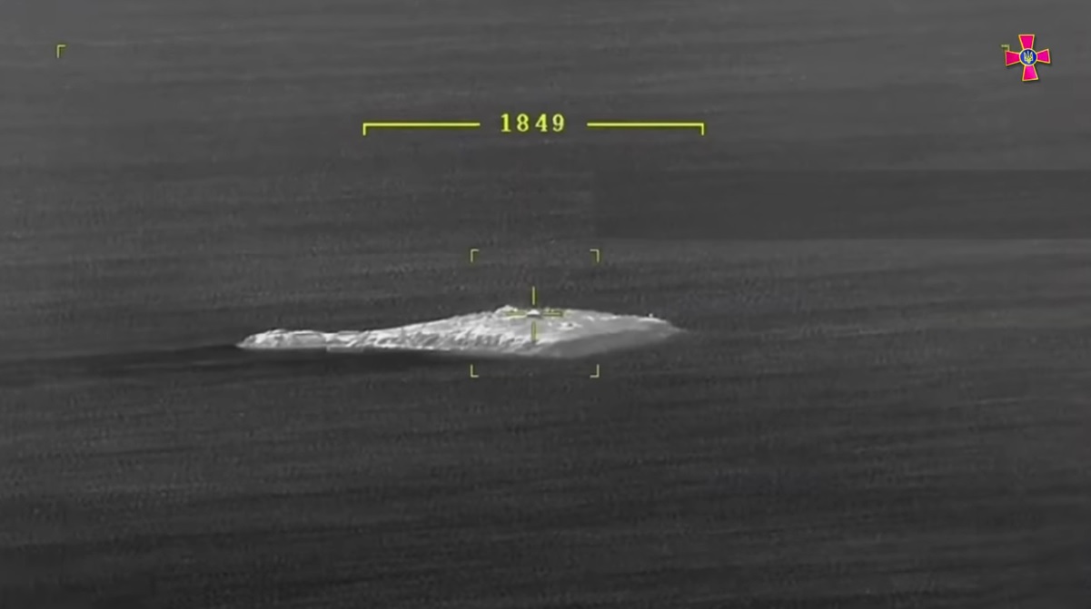 Залужний показав відео, як звільняли Зміїний від окупантів (ВІДЕО)