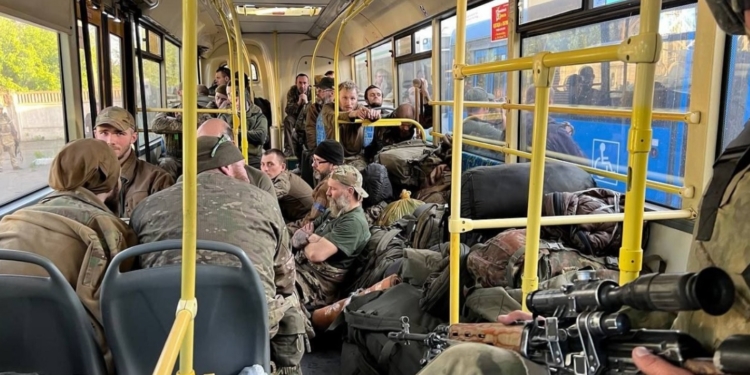 Правозащитник: Кремль хочет провести над «Азовом» судилище, пародируя Нюрнбергский процесс