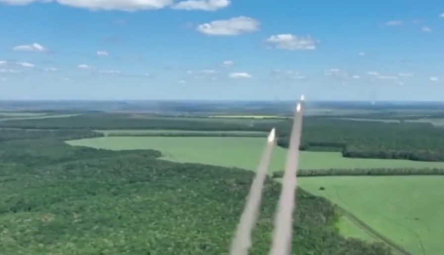 У мережі показали, як миколаївські авіатори запускають ракети по окупантам (ВІДЕО) 1