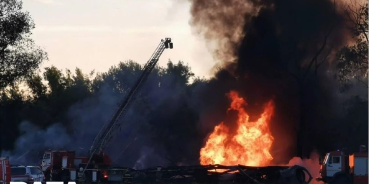 Под Рязанью упал военно-транспортный самолет Ил-76 (ФОТО, ВИДЕО)