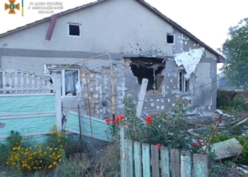 Внаслідок російських обстрілів на Миколаївщині за добу поранено 17 людей, одна людина загинула. Які саме громади зазнали обстрілів
