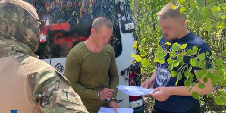 На Житомирщині СБУ затримала колишнього «ДНРівця», який намагався влаштуватися на службу в ЗСУ (ФОТО)